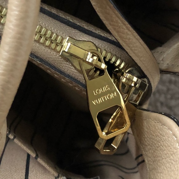 Louis Vuitton Montaigne MM - Picture 5 of 8